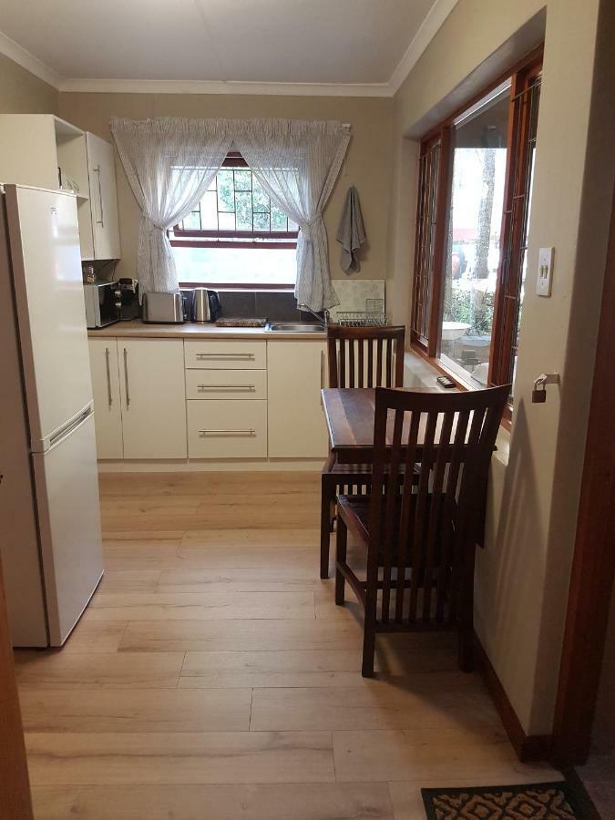 Protea Cottage จอร์จ ภายนอก รูปภาพ
